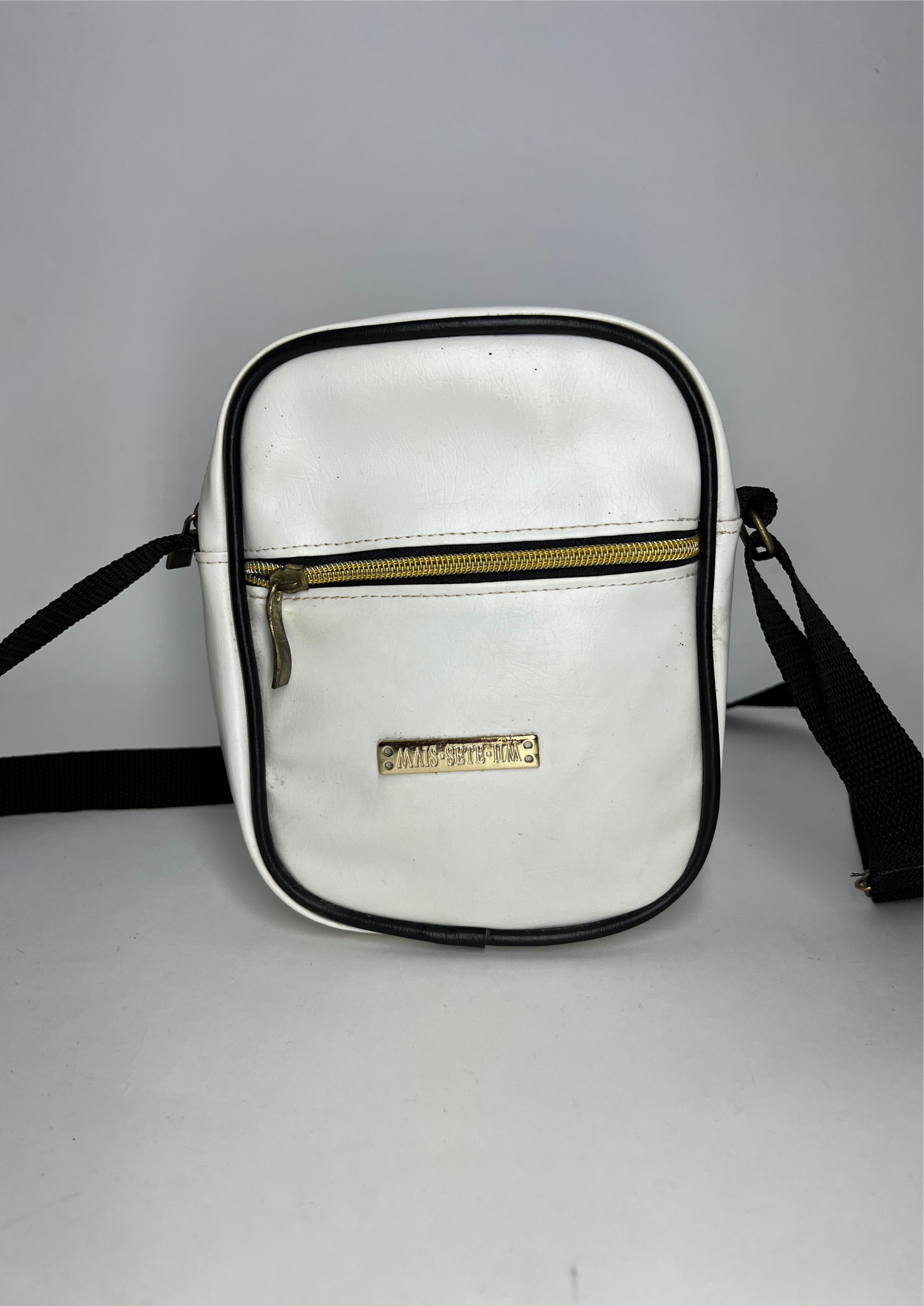 BAG +71 BRANCA COM DOURADO