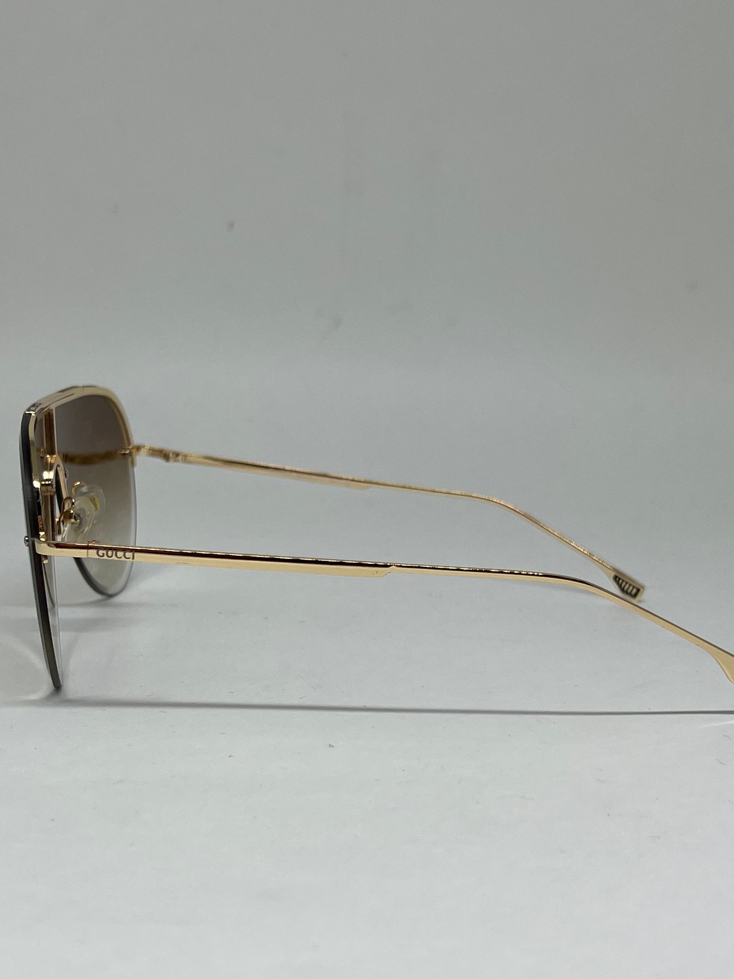 ÓCULOS GUCCI DOURADO
