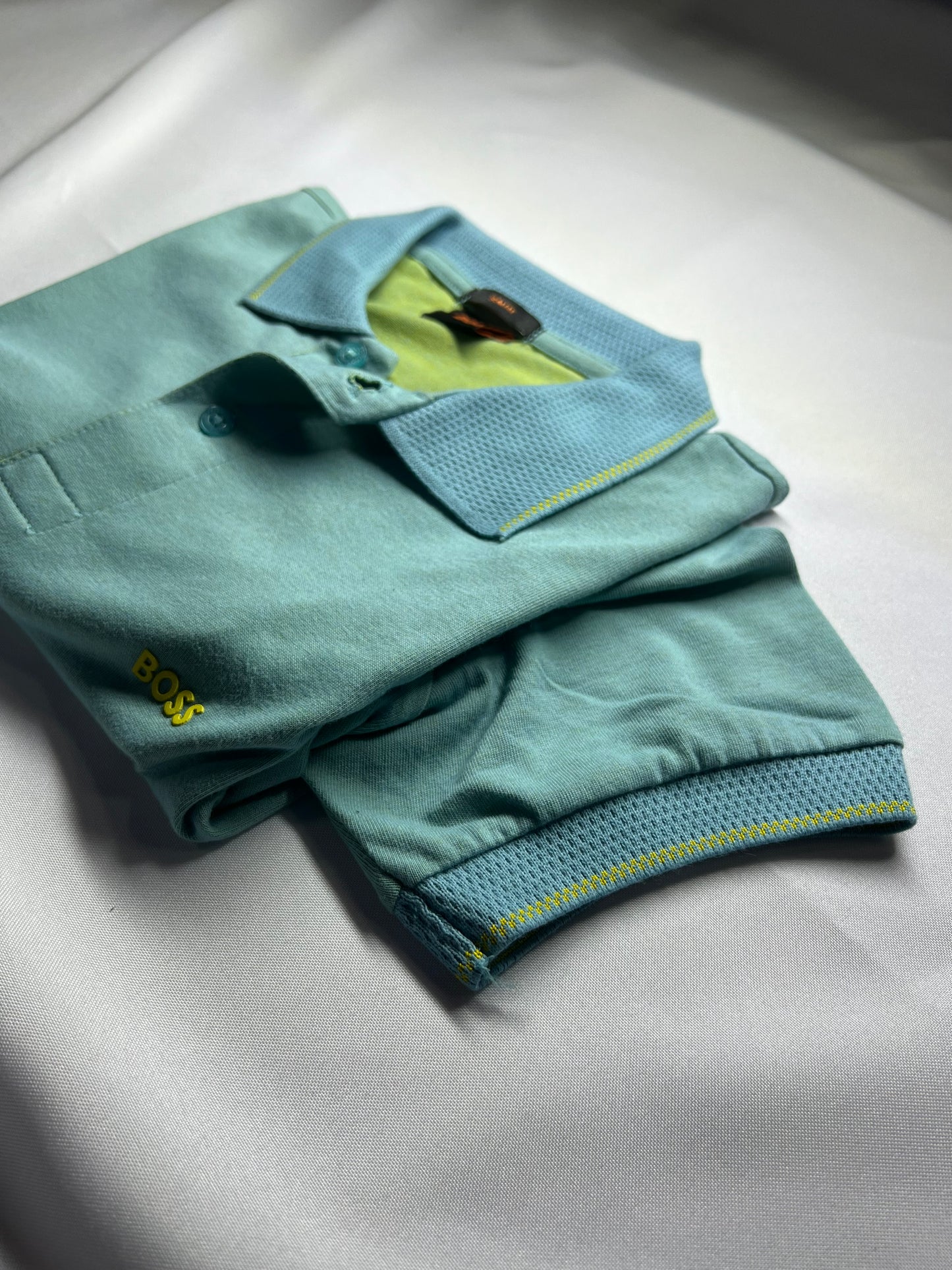 CAMISA GOLA POLO HUGO BOSS AZUL CELESTE