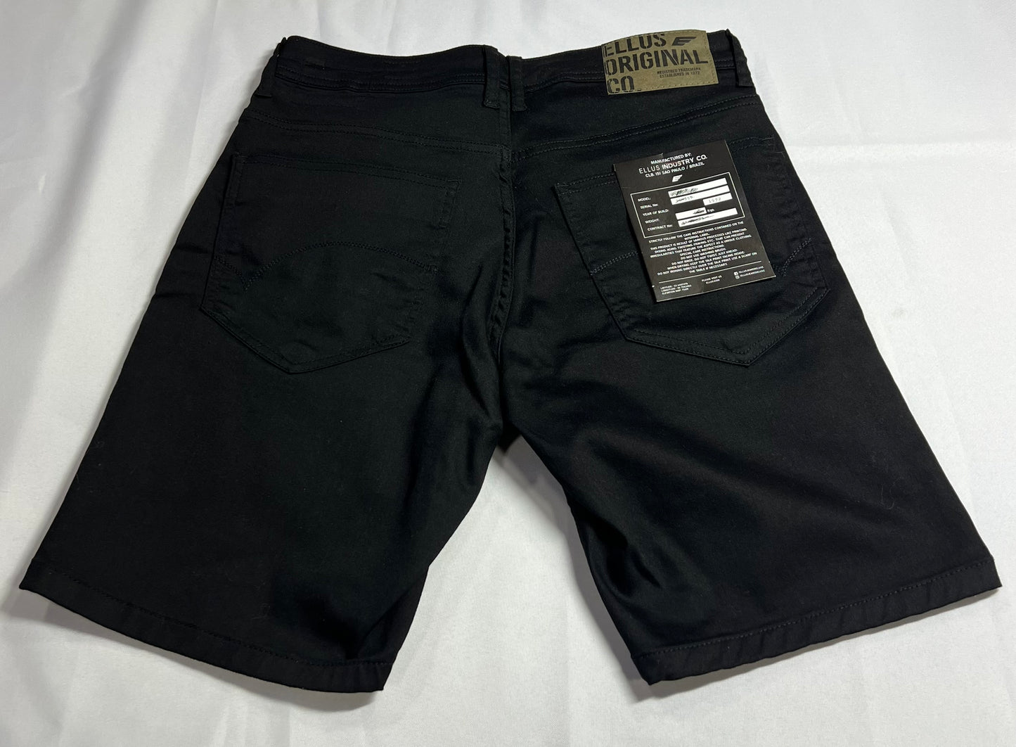 BERMUDA JEANS ELLUS PRETA