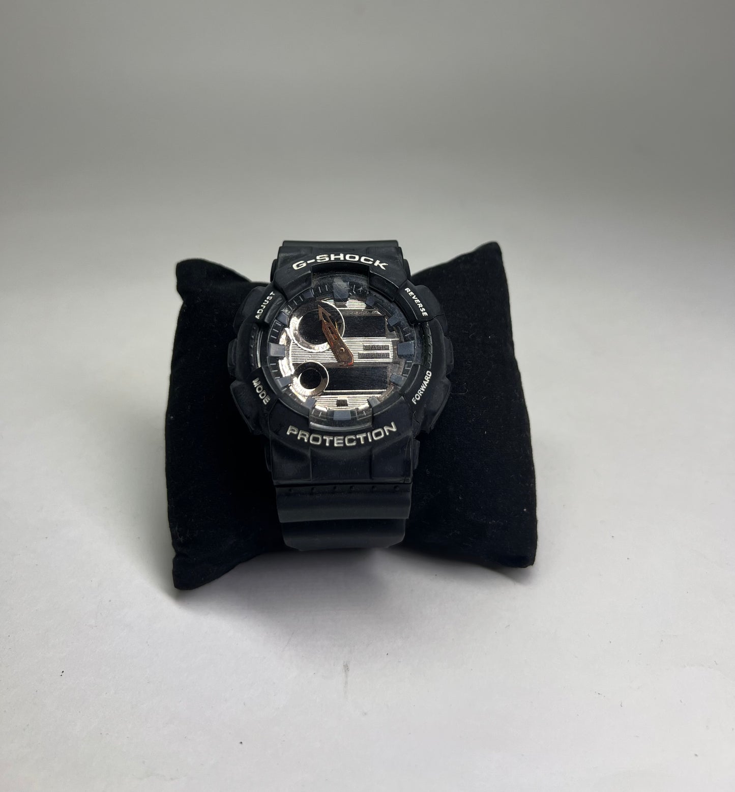 RELÓGIO G - SHOCK FUNDO DOURADO