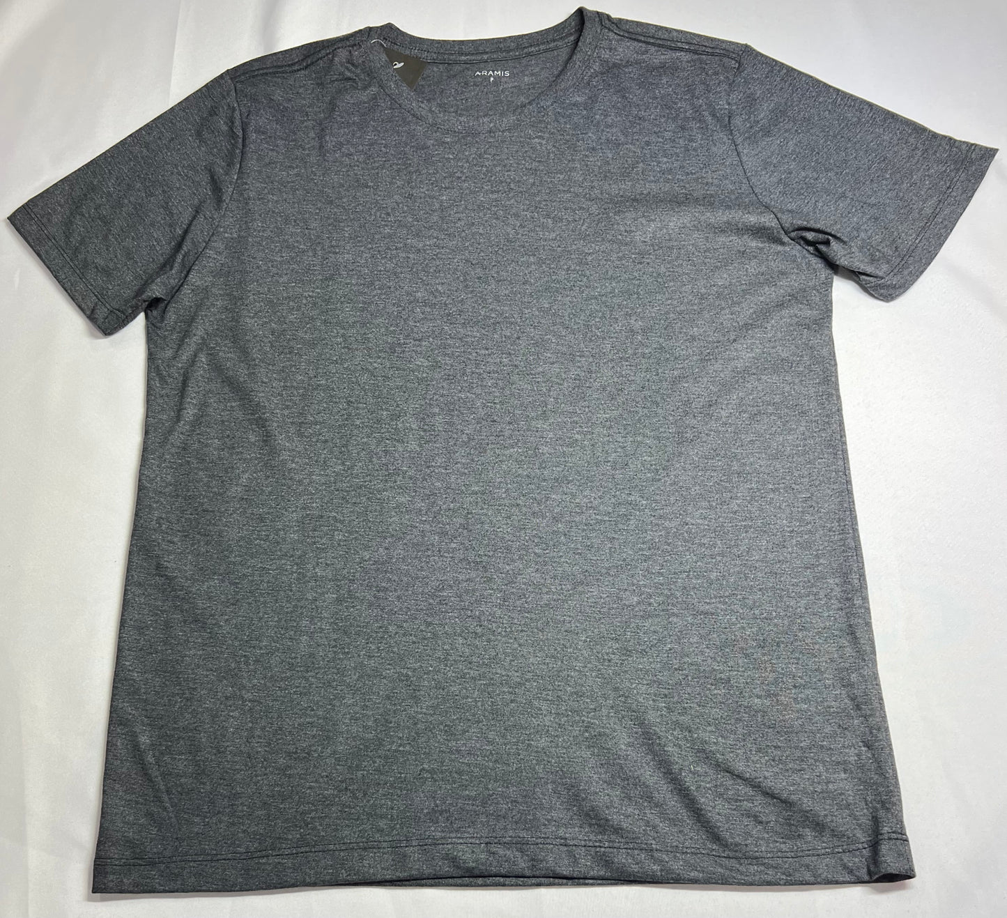 CAMISETA ARAMIS| Básica Essencial - Chumbo