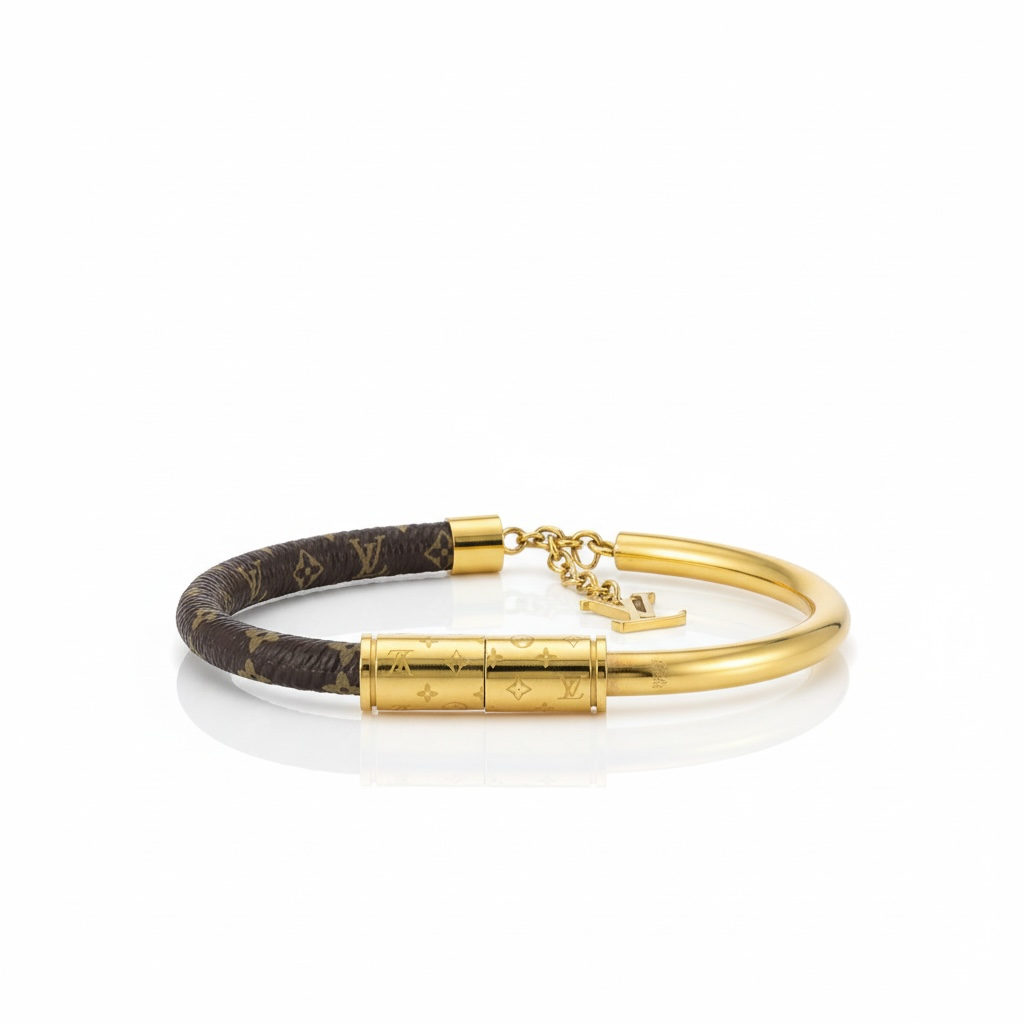 Bracelete Louis V | Iconic Luxury 2 anos de garantia - Gold Steel