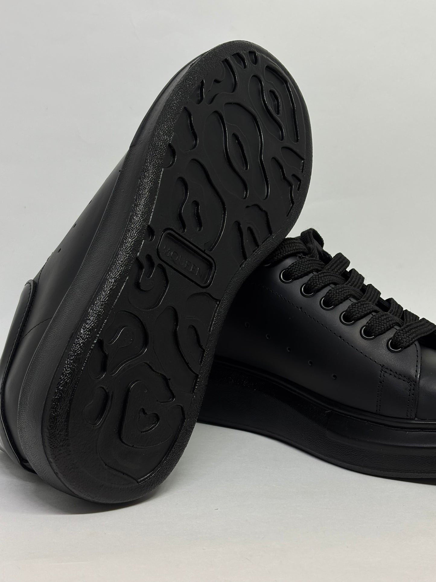 Tênis Alexander McQueen | Esportefino Preto