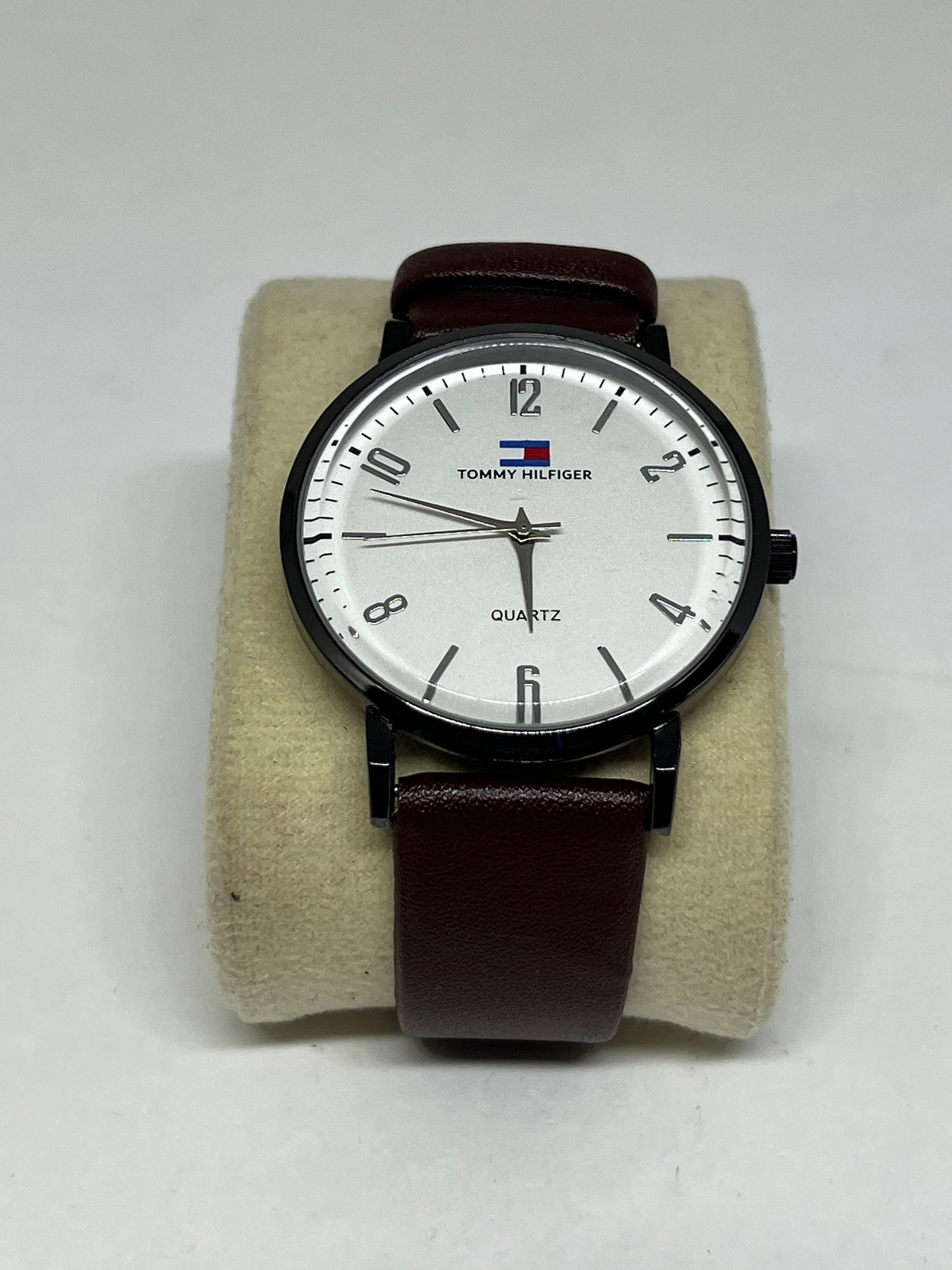 RELÓGIO TOMMY HILFIGER MARROM