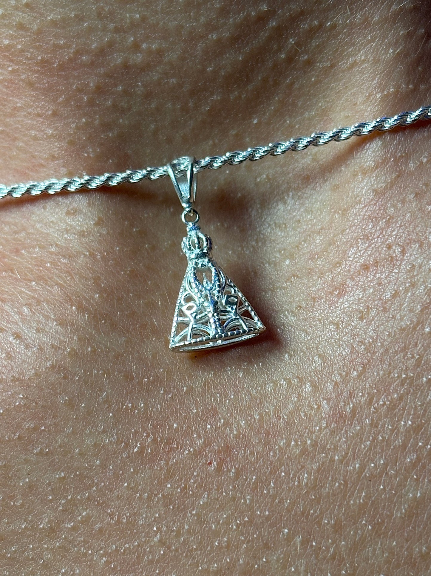 PINGENTE CRAVEJADO| PRATA