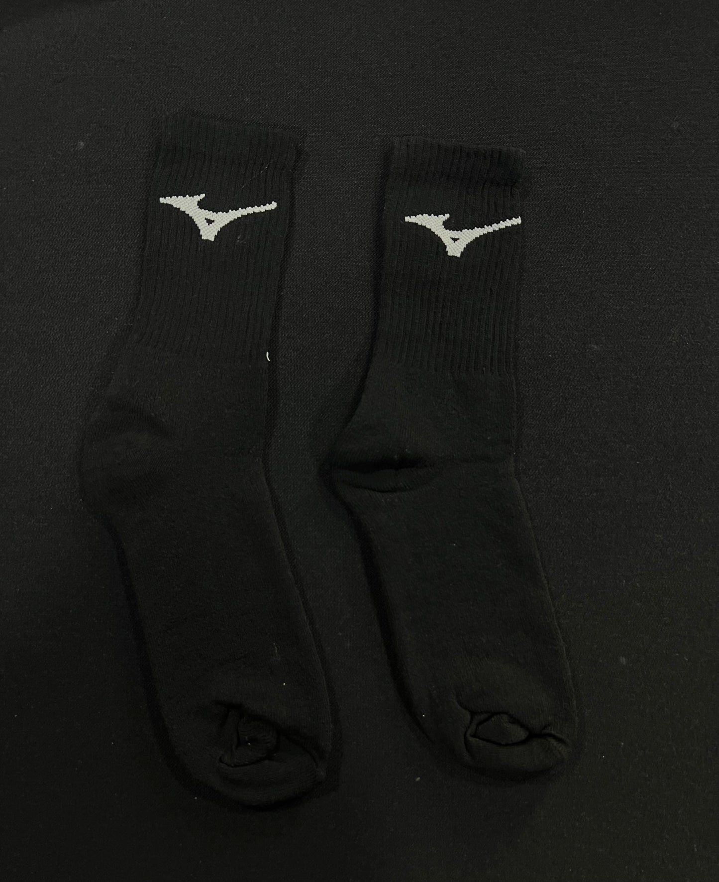 Meia Esportiva Mizuno | Performance & Estilo - Cano Médio Preta
