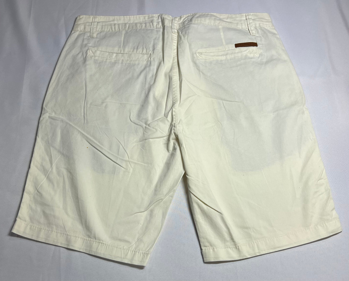 BERMUDA BRIM CALVIN KLEIN BRANCO GELO