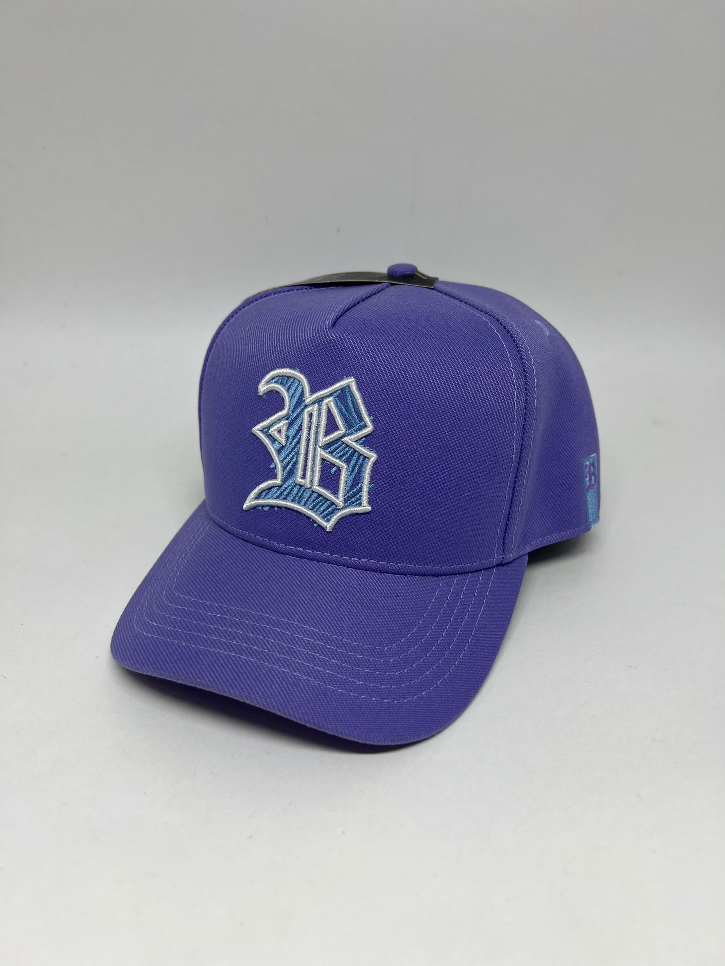 BONÉ BLCK SNAPBACK LILÁS SCRATH AZUL CLARO