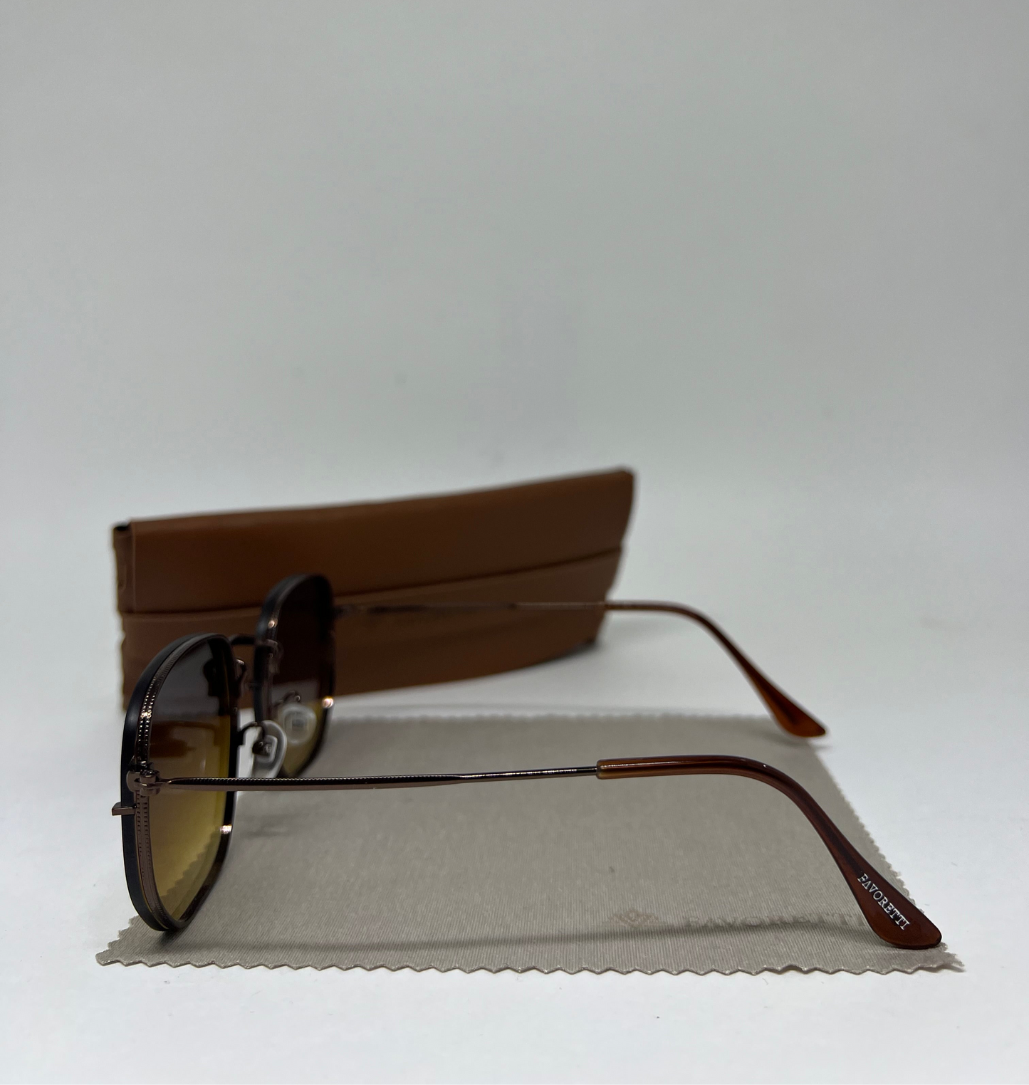 ÓCULOS FAVORETTI J909