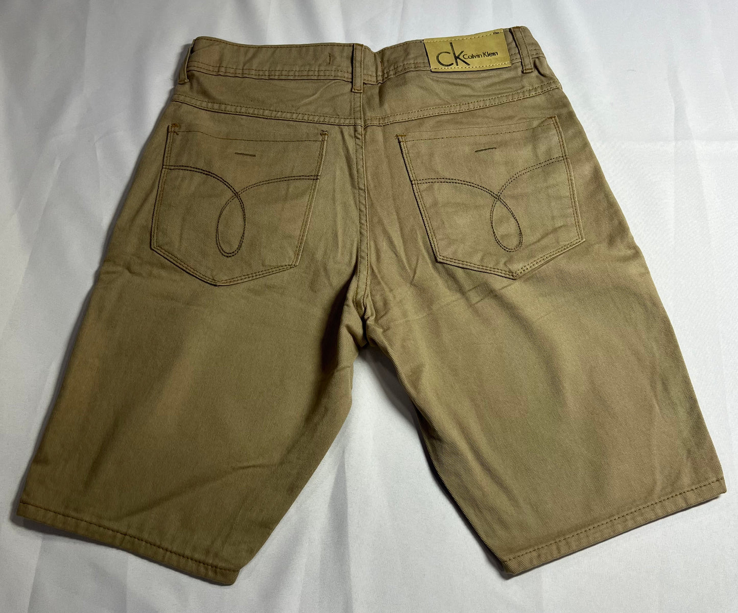 BERMUDA JEANS CALVIN KLEIN TORTILLA