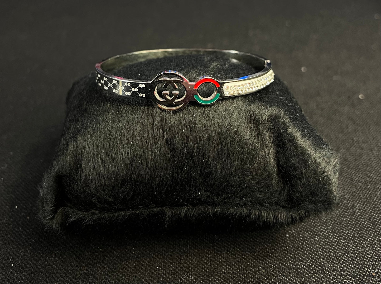 BRACELETE CRAVEJADO