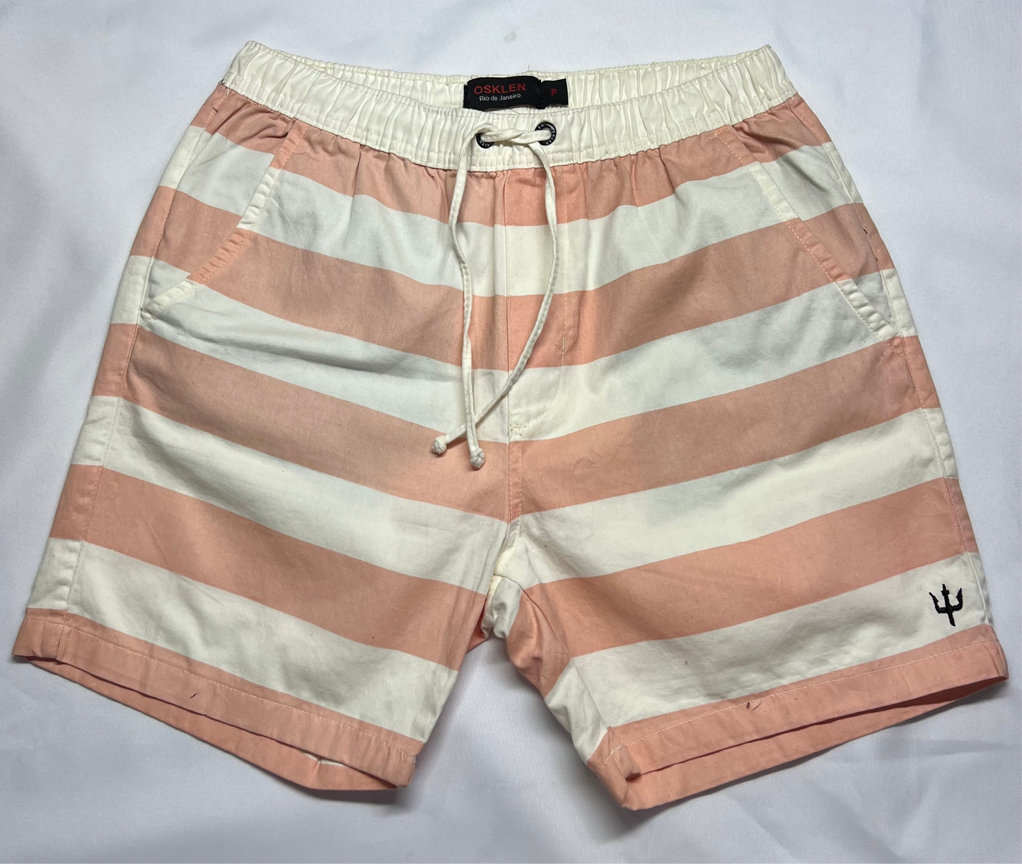SHORT CASUAL OSK LISTRAS SALMÃO