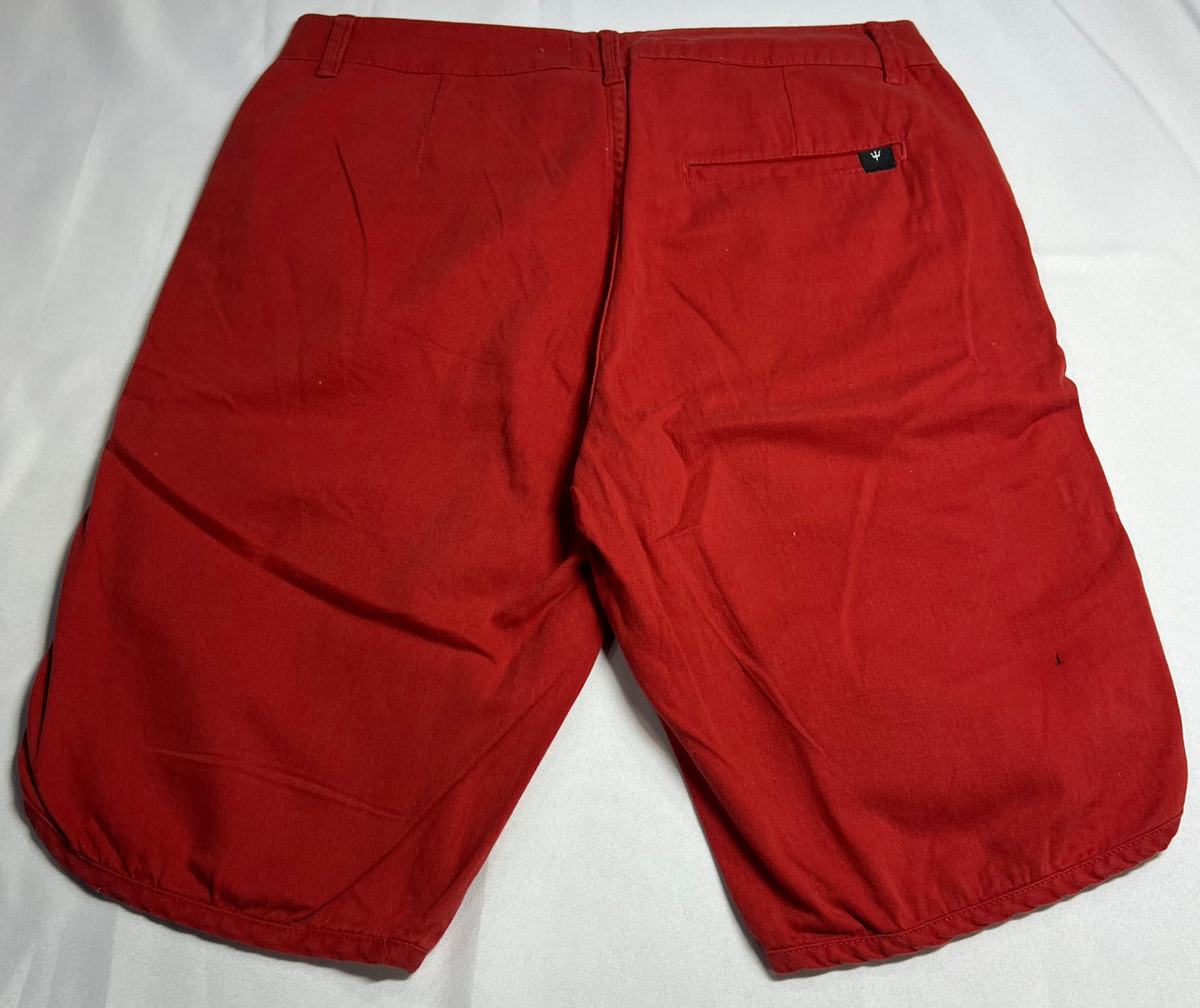 BERMUDA BRIM OSKLEN VERMELHA