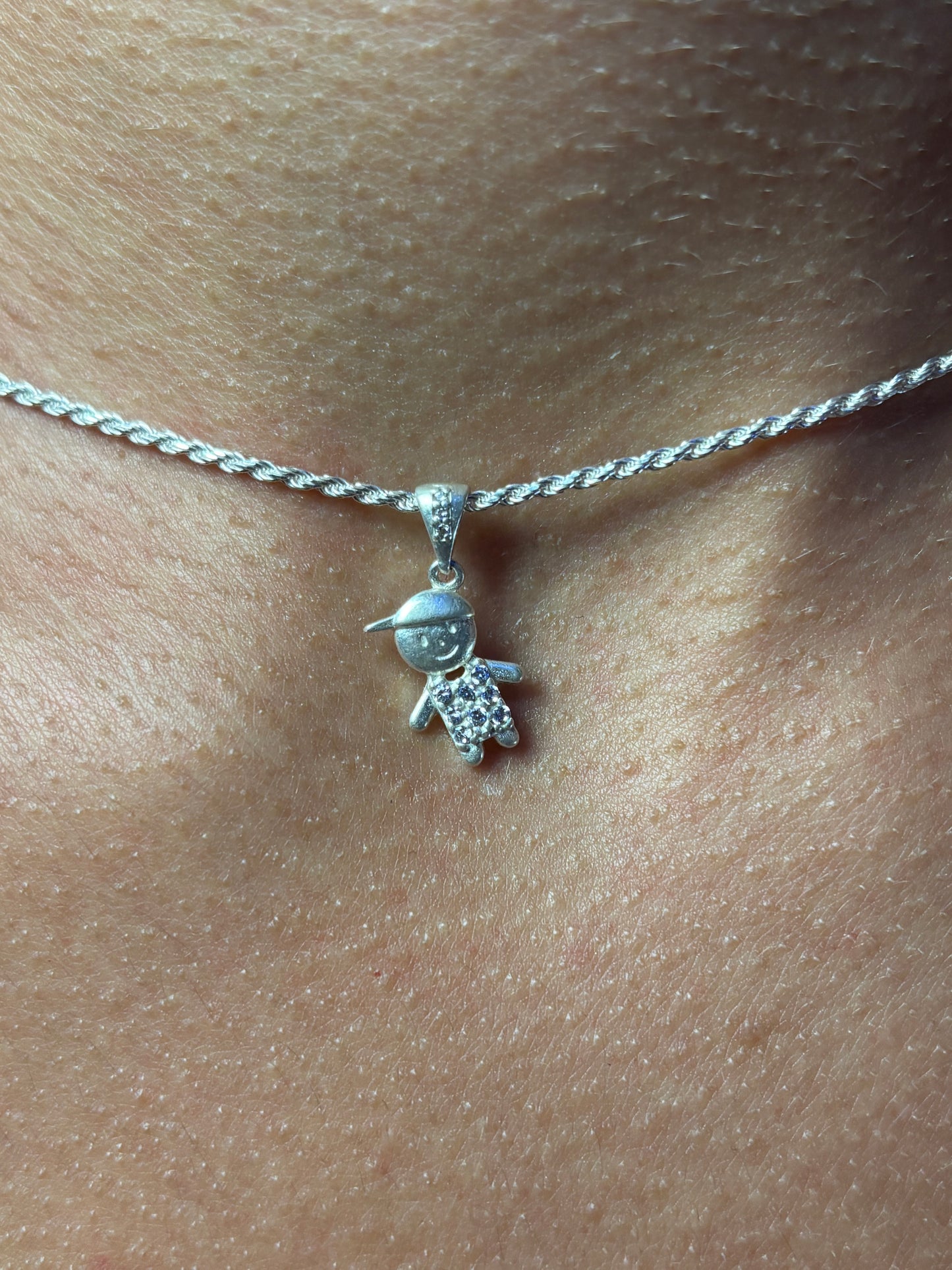 PINGENTE MENINO PRATA