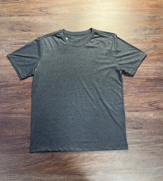 CAMISETA CALVIN KLEIN| Básica Essencial - Cinza Chumbo