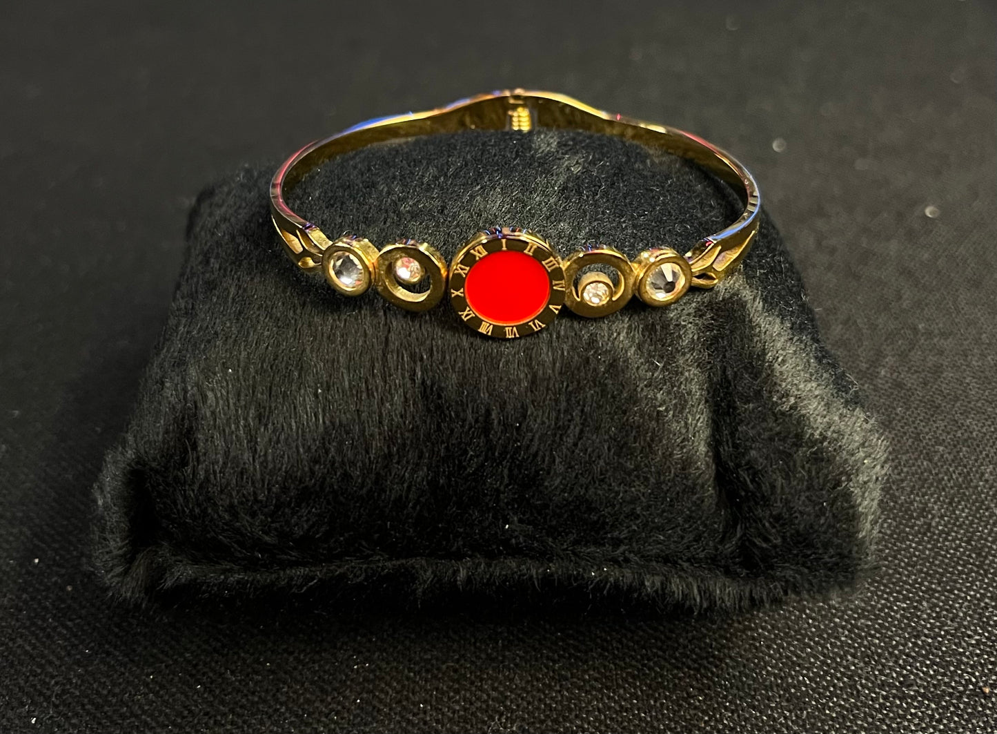 BRACELETE CRAVEJADO