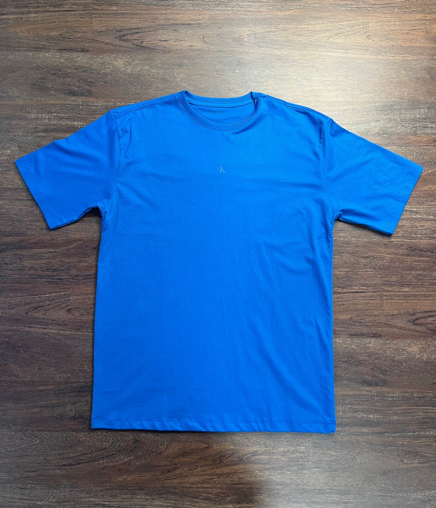 CAMISETA CALVIN KLEIN| Básica Essencial - Azul Royal