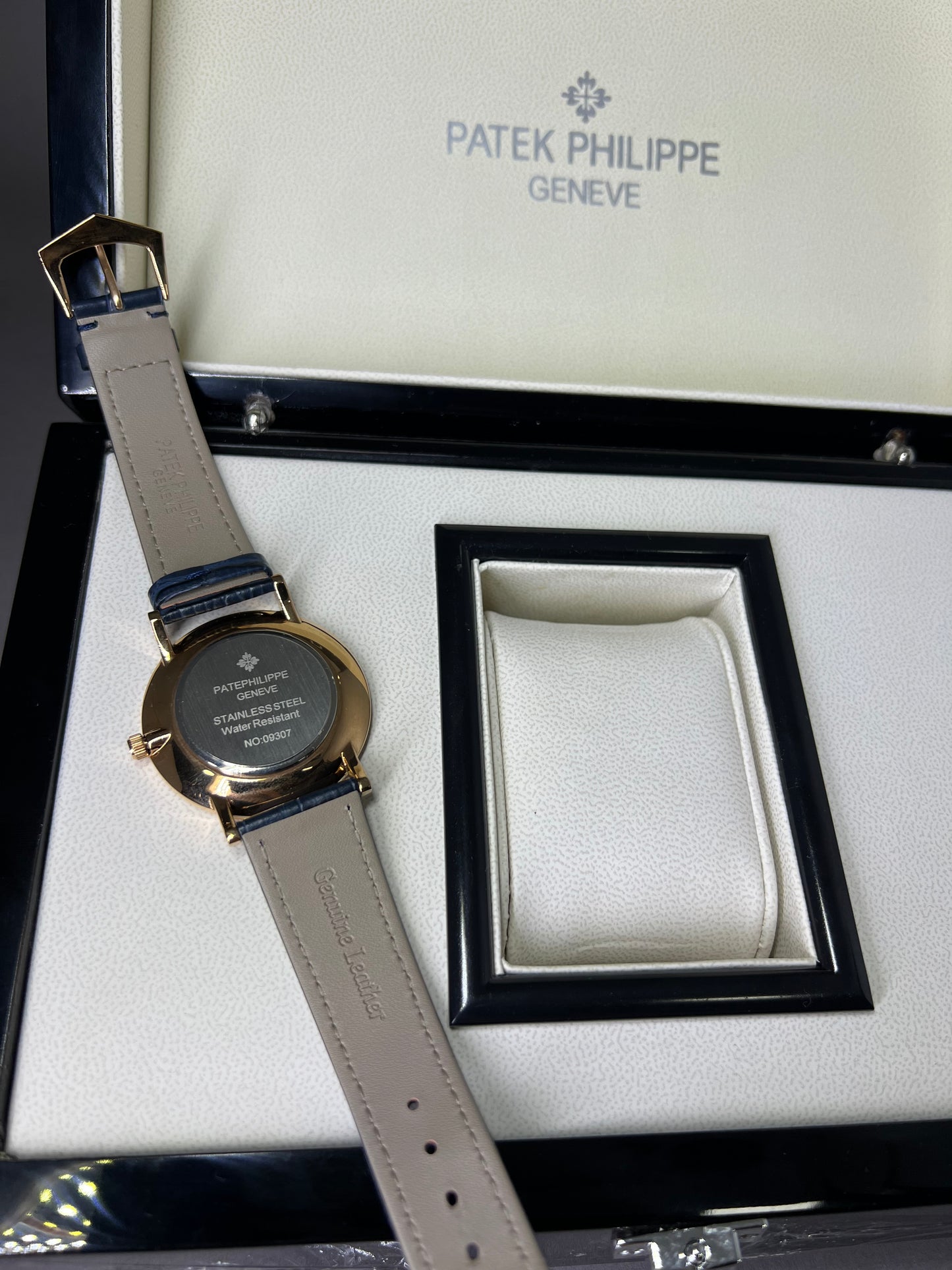 RELÓGIO PATEK PHILIPPE DOURADO PULSEIRA DE COURO AZUL