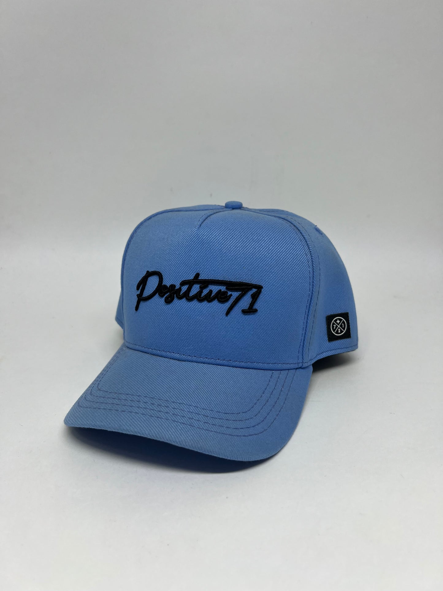BONÉ SNAPBACK +71 POSITIVE AZUL CELESTE