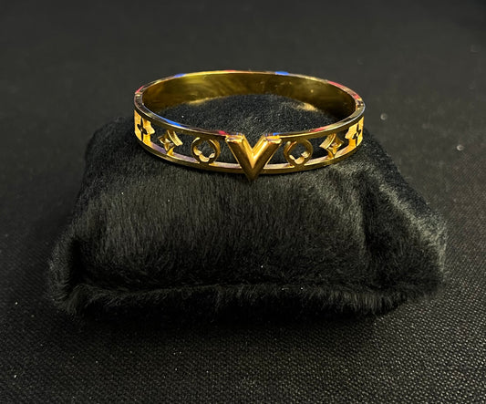 BRACELETE