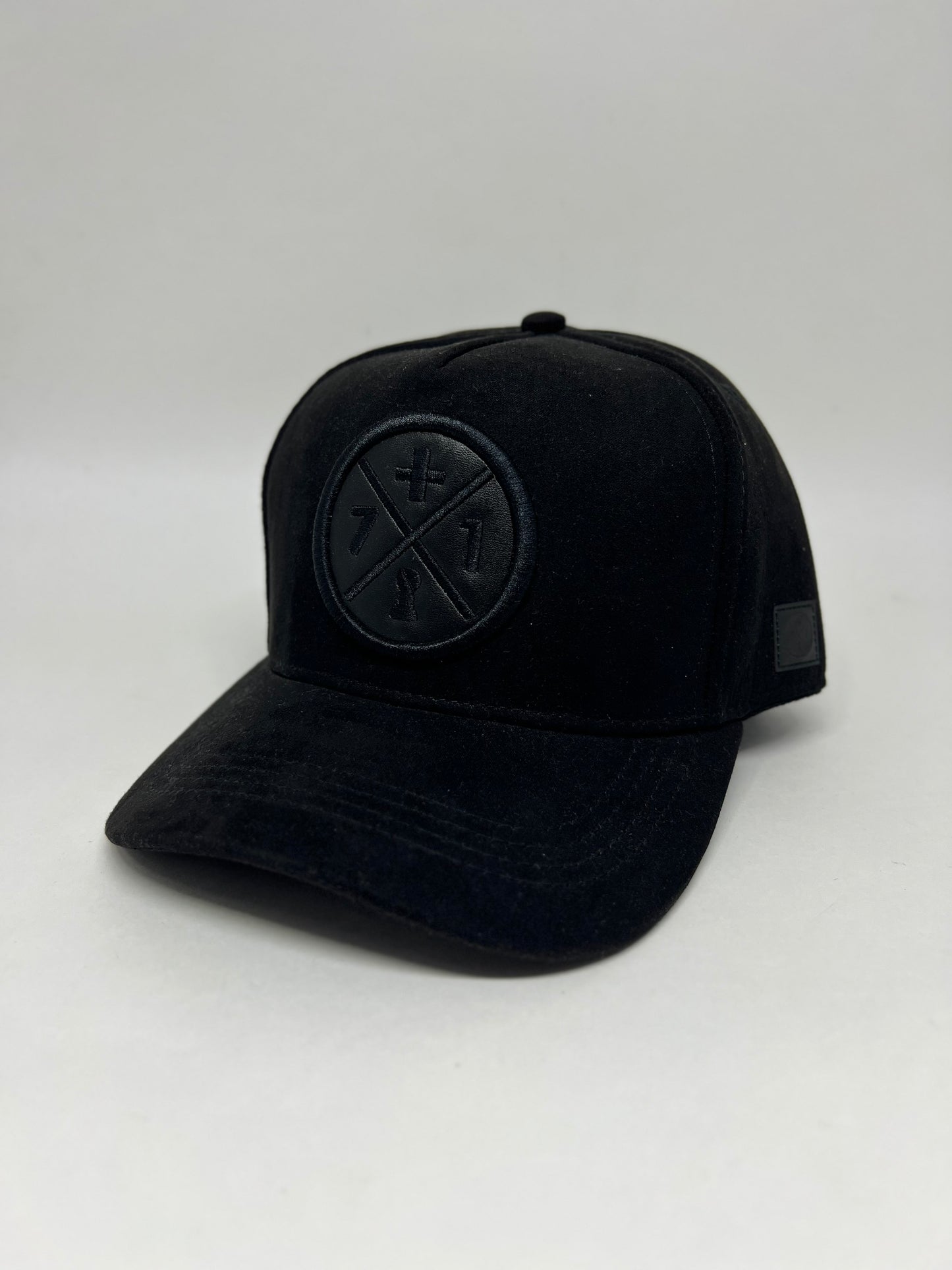 BONÉ SNAPBACK +71 CAMURÇA PRETO