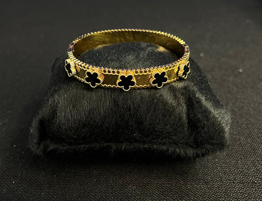 BRACELETE TREVO