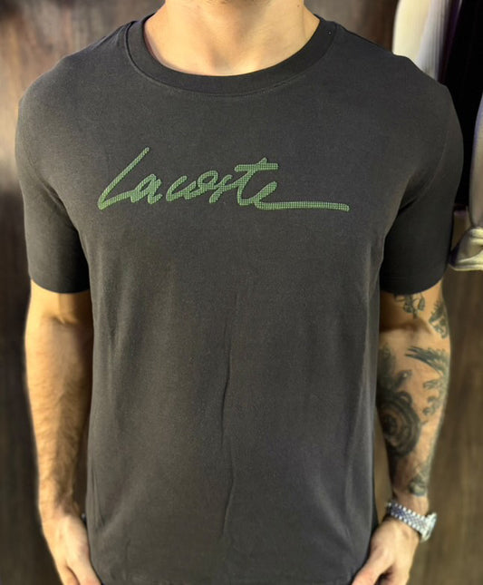 Peruana Lacoste | Iconic Script - Dark coffee