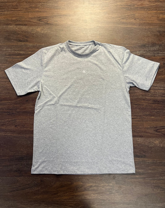 CAMISETA CALVIN KLEIN| Básica Essencial - Cinza