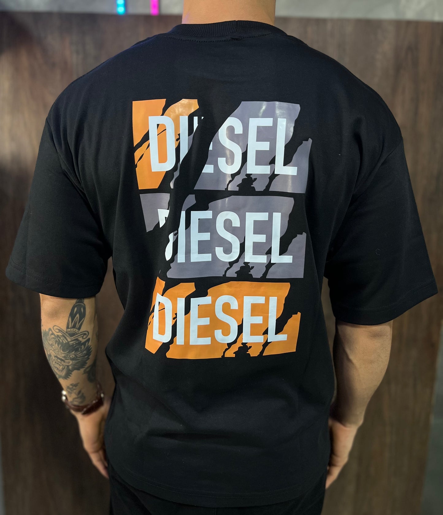 Oversized Diesel | Wide Presence - Black Edition