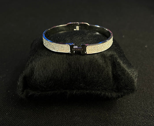 BRACELETE CRAVEJADO