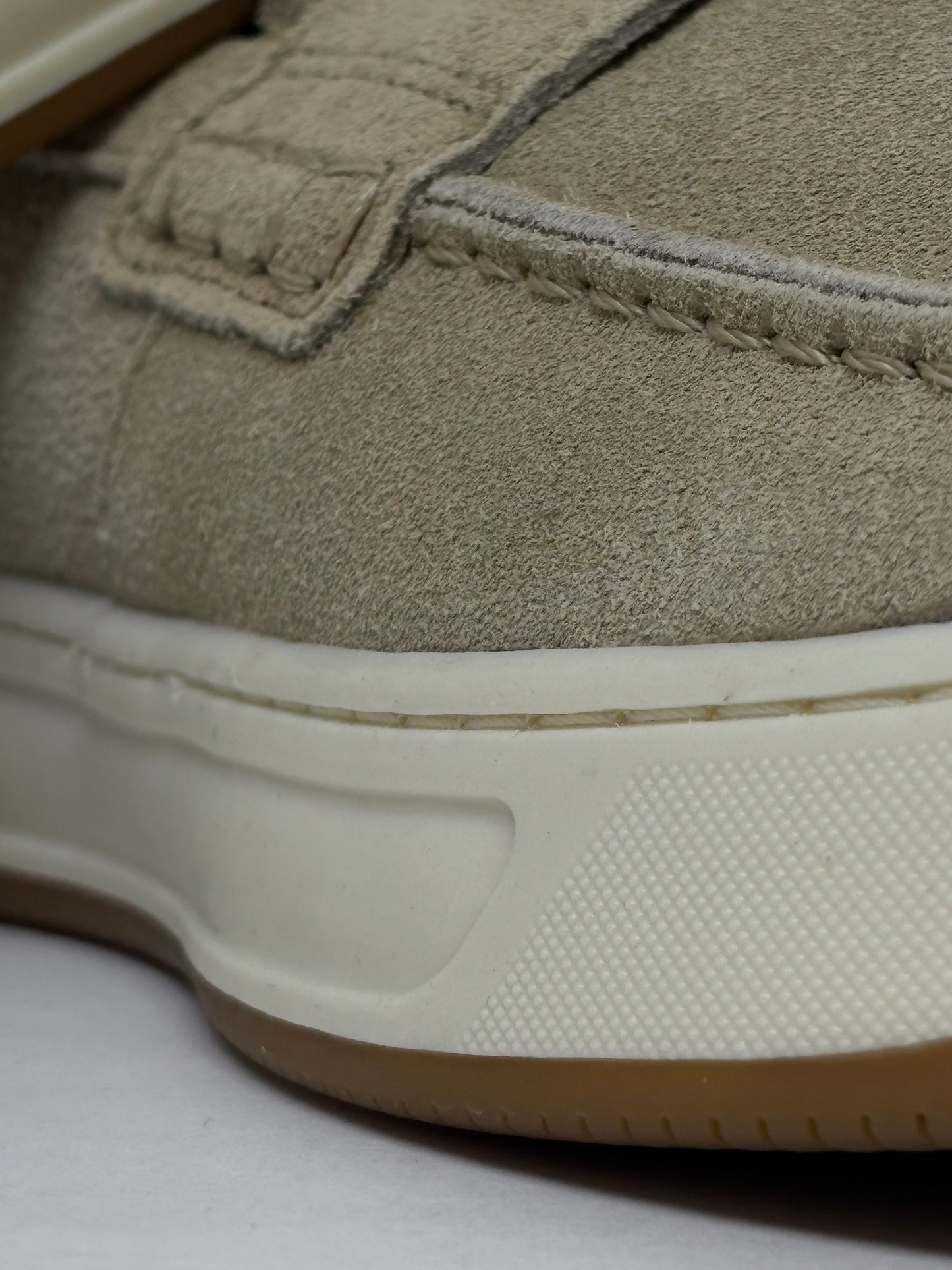 Loafer Casual Suede Off White