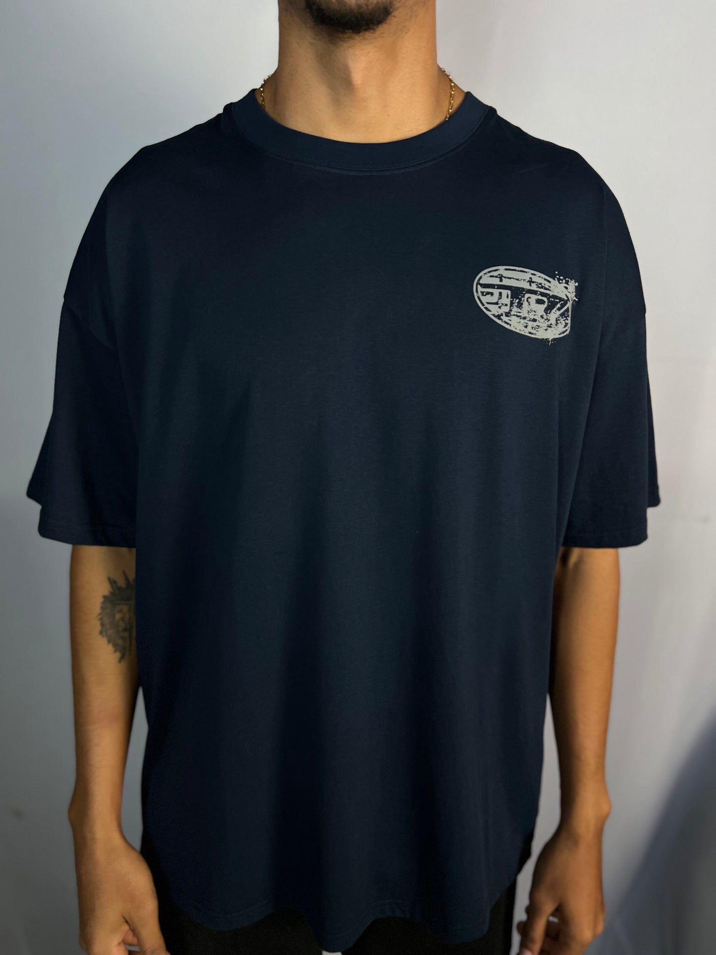 Camiseta Diesel | Oversized - Azul Marinho
