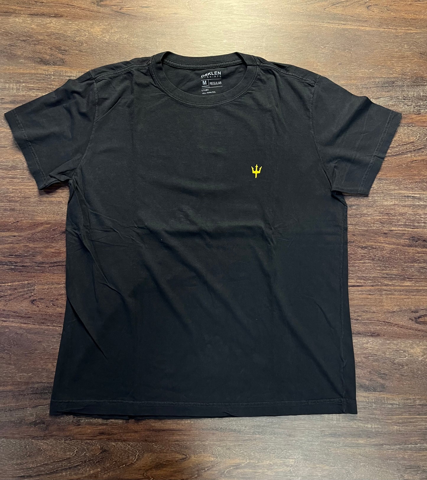 CAMISETA OSKLEN | Básica Essencial - PRETA