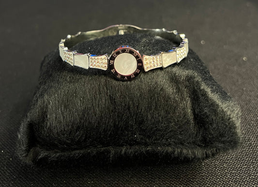 BRACELETE CRAVEJADO