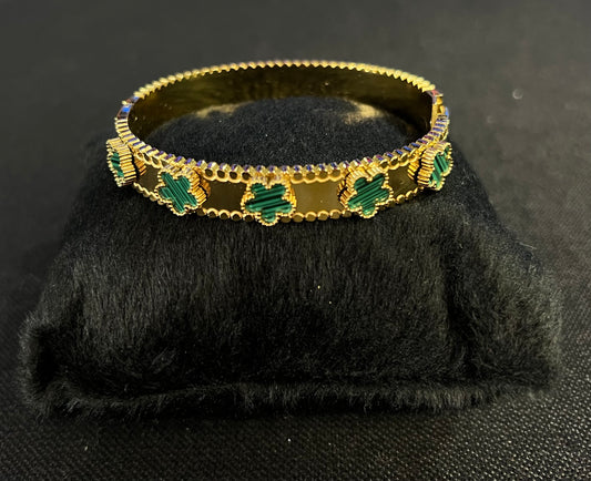 BRACELETE TREVO
