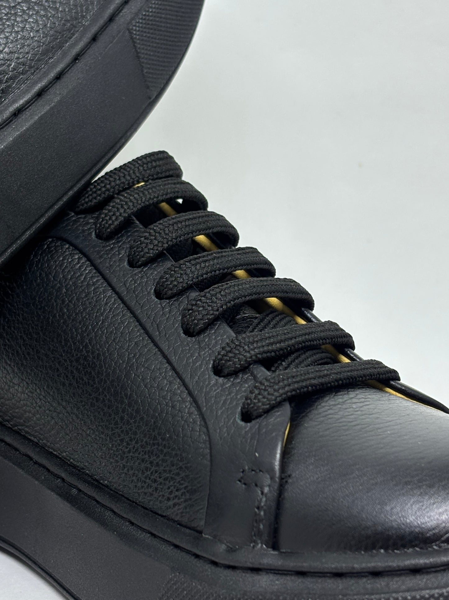 Tênis Hugo Boss Couro | Preto Premium