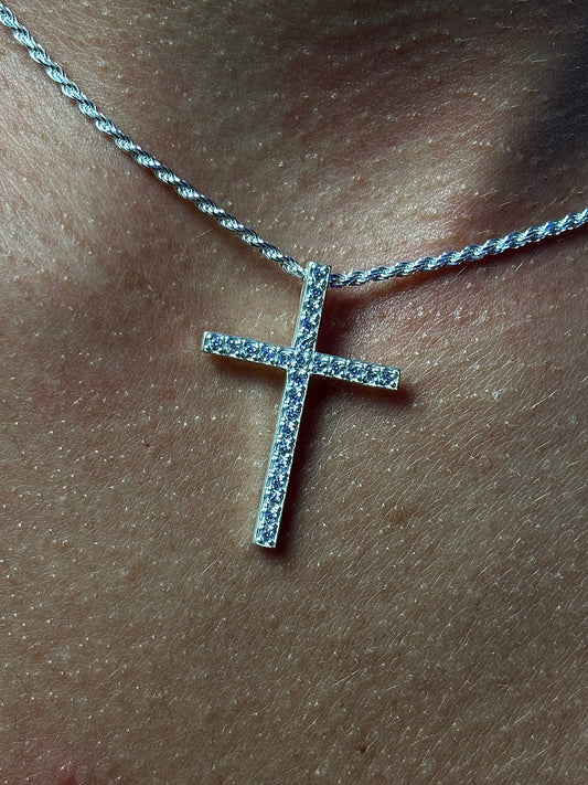 PINGENTE CRUZ CRAVEJADA PRATA 2.6CM