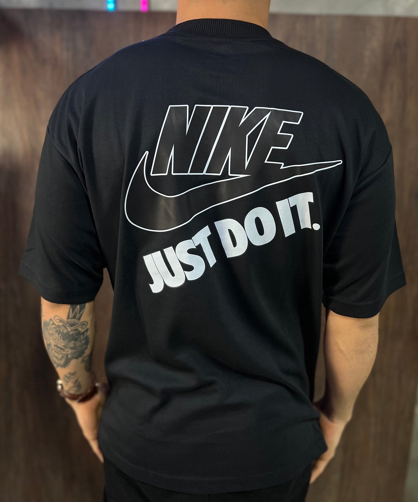 Oversized Nike | Wide Presence - Black Edition Just do It