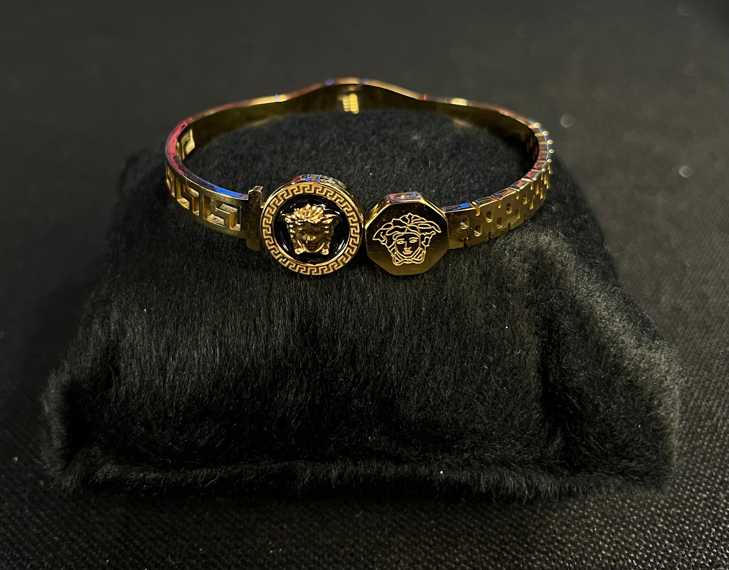 BRACELETE