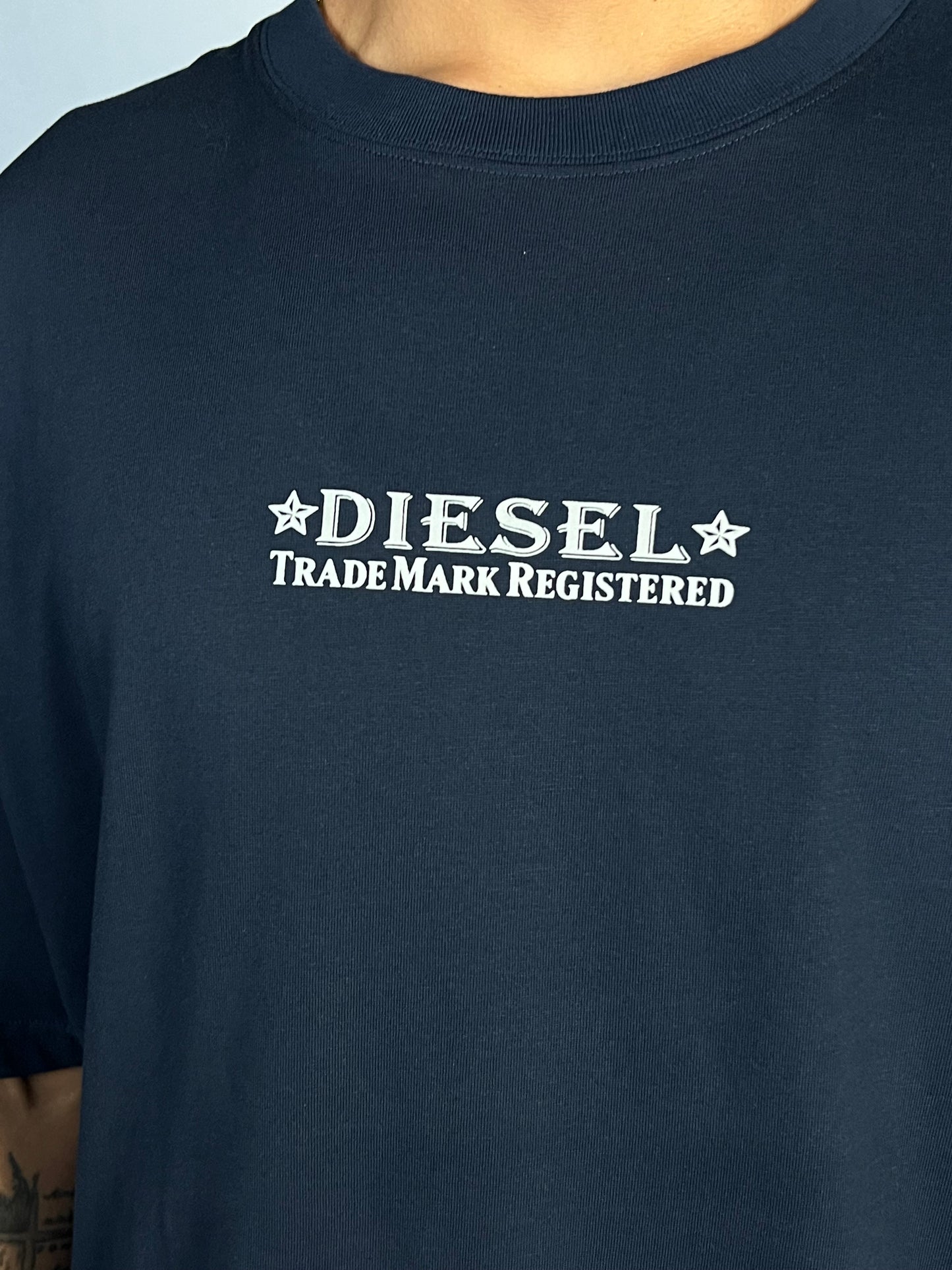 Camiseta Diesel | Oversized - Azul Marinho