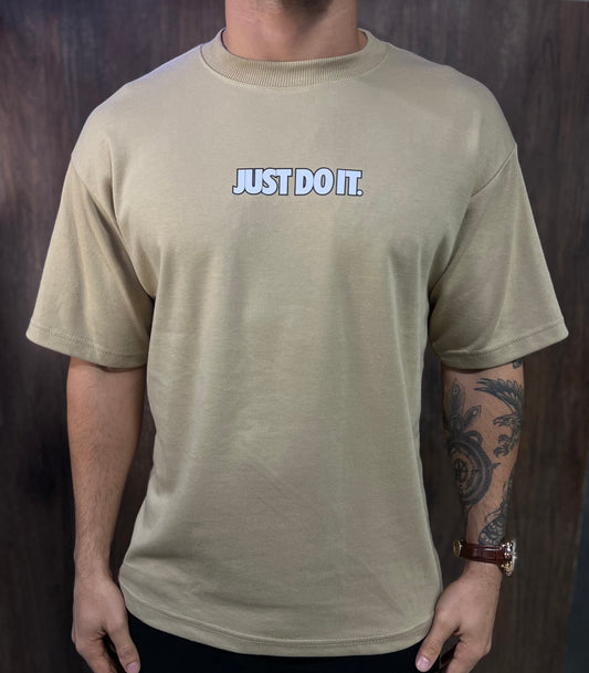 Oversized Nike | Wide Presence - Vanilla Cream Just do It