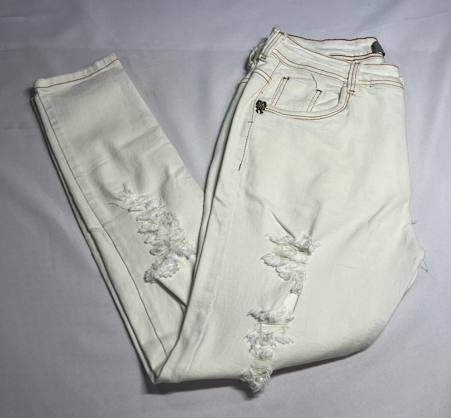 CALÇA JEANS DEGRANT | SKINNY COM RASGOS OFF WHITE