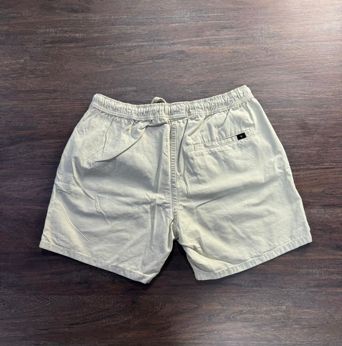 Short Casual OSK | Natural Flow - Gelo