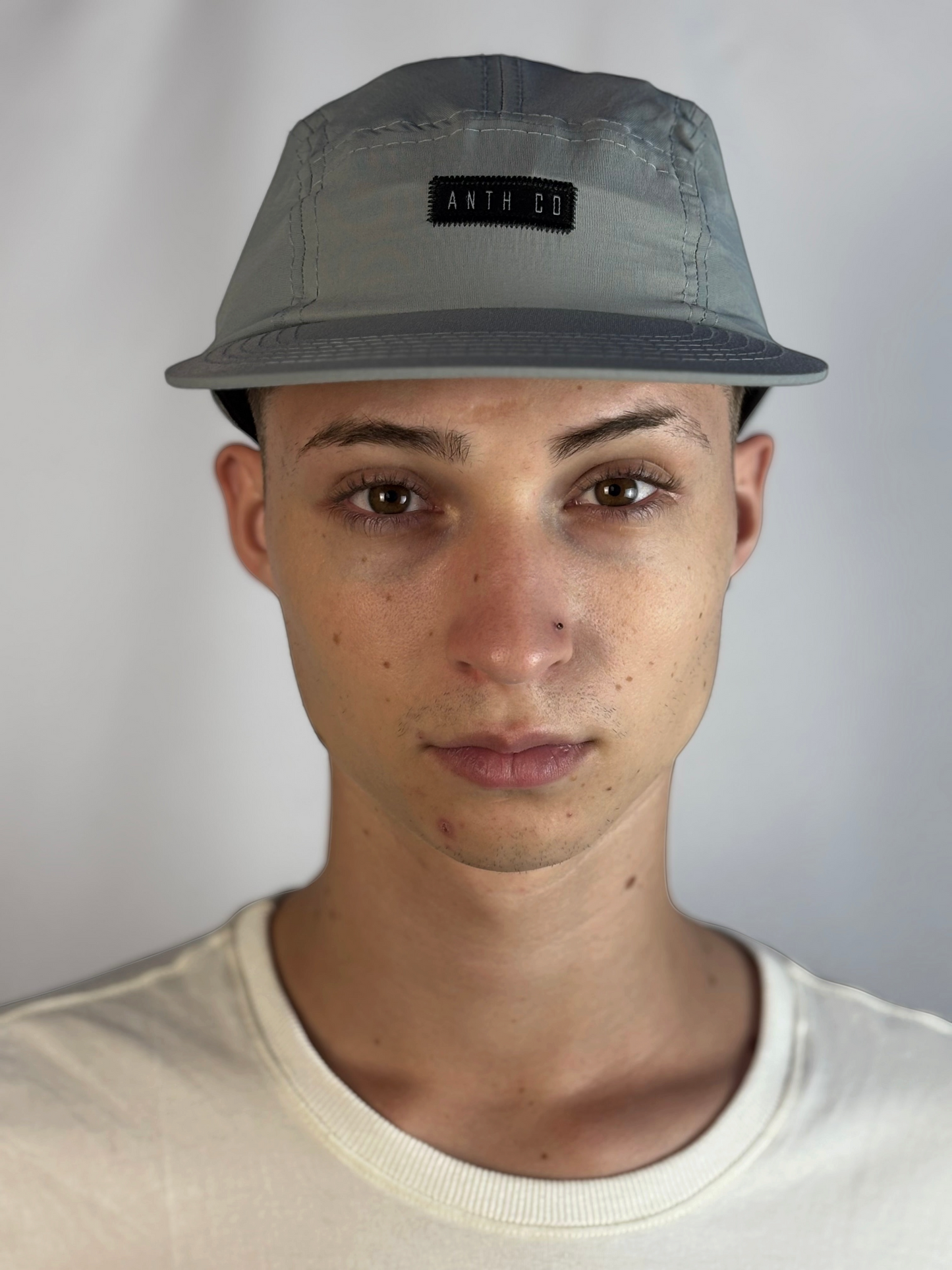 Boné Anth-Co | Five Panel - Cinza